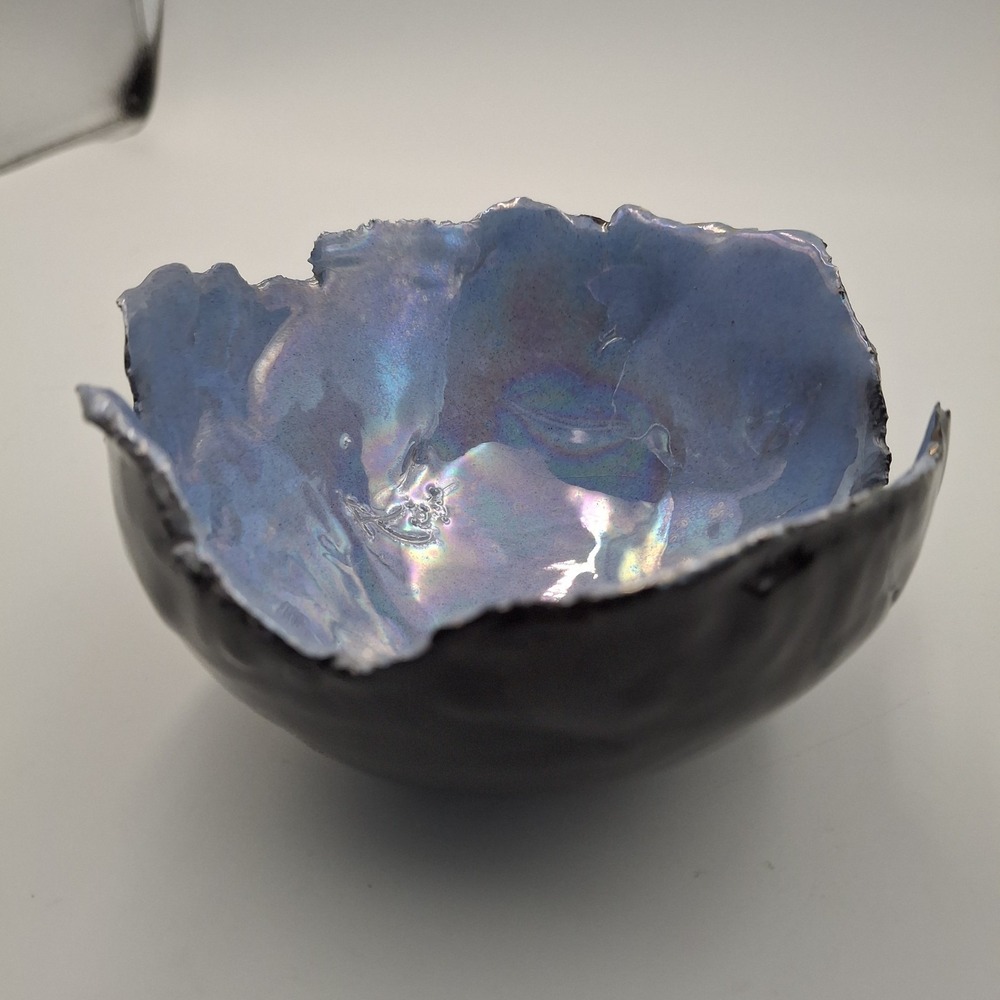 Signed Studio Art Pottery Bowl Iridescent Blue‎ Oil Slick Glaze Jagged Edge Raku